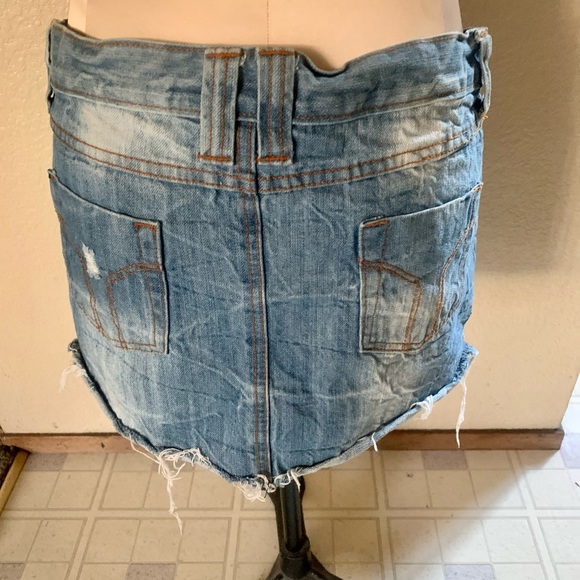 Elan frayed stone washed Jean skirt small - Picture 4 of 5